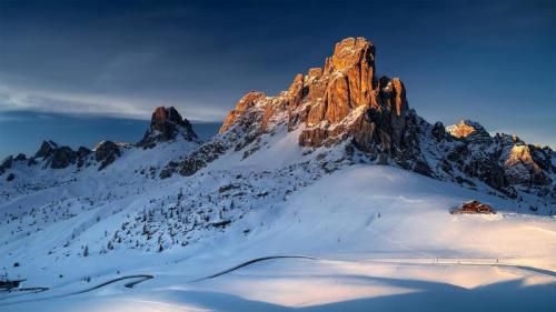 贾乌山口的拉古塞拉峰, 在科尔蒂纳丹佩佐附近, 意大利 (© Tomasz Podolski/Getty Images) Bing Everyday Wallpaper 2026-02-06
/tmp/UploadBetaFo7cl4 [Bing Everyday Wall Paper 2026-02-06] url = http://www.bing.com/th?id=OHR.GiauPass_ZH-CN3901214501_1920x1080.jpg

File Size (KB): 323.61 KB
Last Modified: February 06 2026 00:00:02
