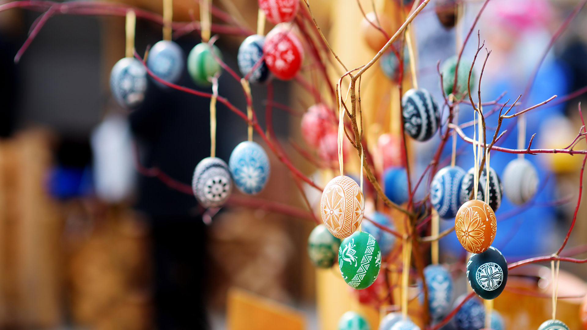 カラフルな木製イースターエッグ, リトアニア (© maximkabb/Getty Images) Bing Everyday Wallpaper 2026-04-05, AGKG4K [Bing Everyday Wall Paper 2026-04-05] url = http://www.bing.com/th?id=OHR.LithuaniaEggs_JA-JP3508325746_1920x1080.jpg