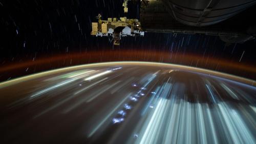 城市灯光在下方划过, 拍摄于国际空间站 (© NASA) Bing Everyday Wallpaper 2026-04-12
/tmp/UploadBetanxbUuq [Bing Everyday Wall Paper 2026-04-12] url = http://www.bing.com/th?id=OHR.SpaceTrails_ZH-CN8377463217_1920x1080.jpg

File Size (KB): 316.18 KB
Last Modified: April 12 2026 00:00:04
