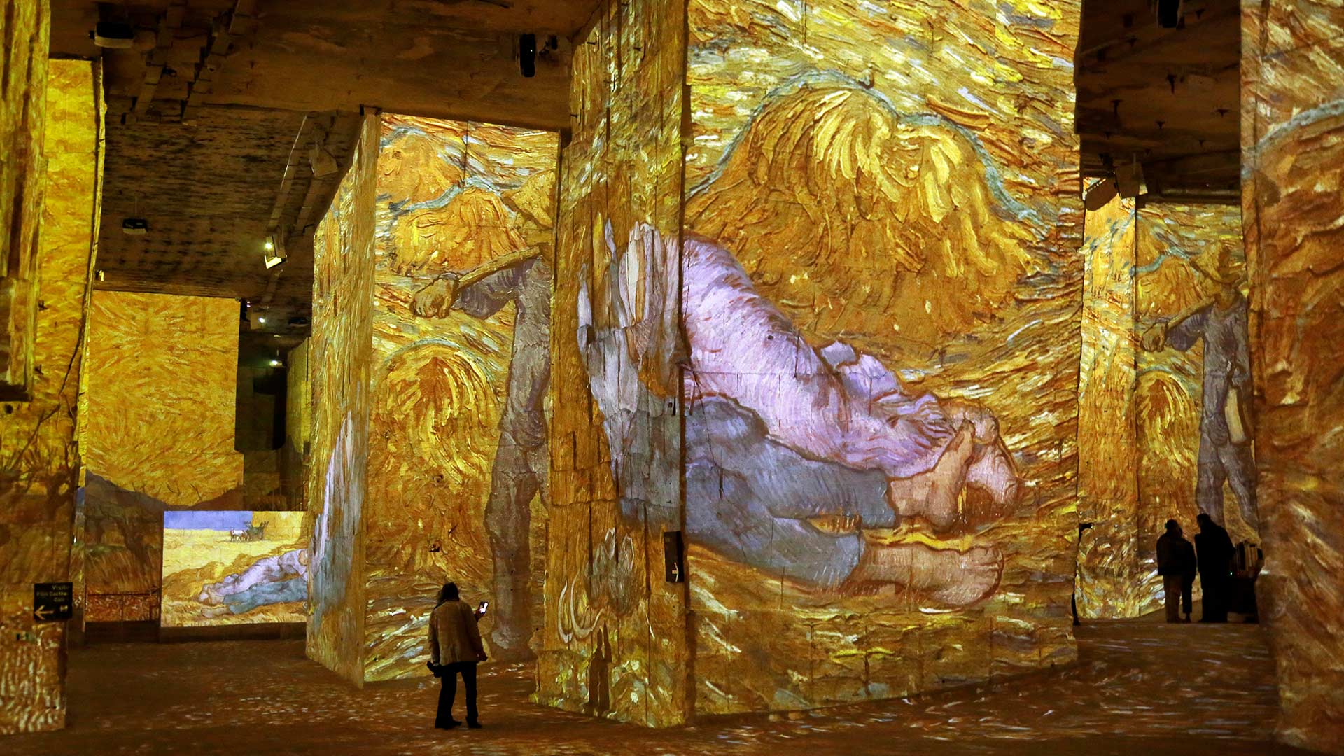 Van-Gogh-Ausstellung in den Carrières des Lumières, Les Baux‑de‑Provence, Frankreich (© Patrick Aventurier/Getty Images) Bing Everyday Wallpaper 2026-04-15, OKCxKs [Bing Everyday Wall Paper 2026-04-15] url = http://www.bing.com/th?id=OHR.VanGoghFields_DE-DE5579767701_1920x1080.jpg