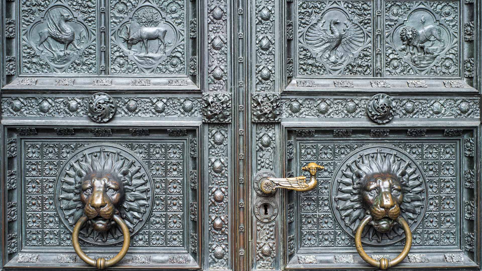 Eingangsbereich des Kölner Doms, Nordrhein‑Westfalen (© ALFSnaiper/Getty Images) Bing Everyday Wallpaper 2026-04-18, vCS0QC [Bing Everyday Wall Paper 2026-04-18] url = http://www.bing.com/th?id=OHR.CathedralCologne_DE-DE0399722778_1920x1080.jpg