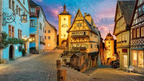 Plönlein mit Siebersturm und Kobolzeller Tor, Rothenburg ob der Tauber, Bayern (© Harald Nachtmann/Getty Images) Bing Everyday Wallpaper 2026-06-06
/tmp/UploadBetaTKp2K1 [Bing Everyday Wall Paper 2026-06-06] url = http://www.bing.com/th?id=OHR.RothenburgPloenlein_DE-DE1102047823_1920x1080.jpg

File Size (KB): 308.03 KB
Last Modified: June 06 2026 00:00:03
