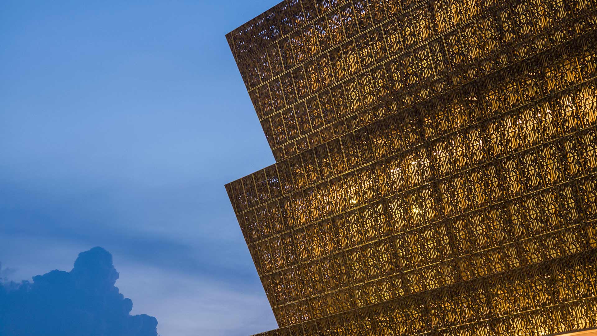 National Museum of African American History and Culture, Washington, DC (© Walter Bibikow/Alamy) Bing Everyday Wallpaper 2026-06-20, Br0jhP [Bing Everyday Wall Paper 2026-06-20] url = http://www.bing.com/th?id=OHR.JuneteenthNMAAHC_EN-US6306942628_1920x1080.jpg