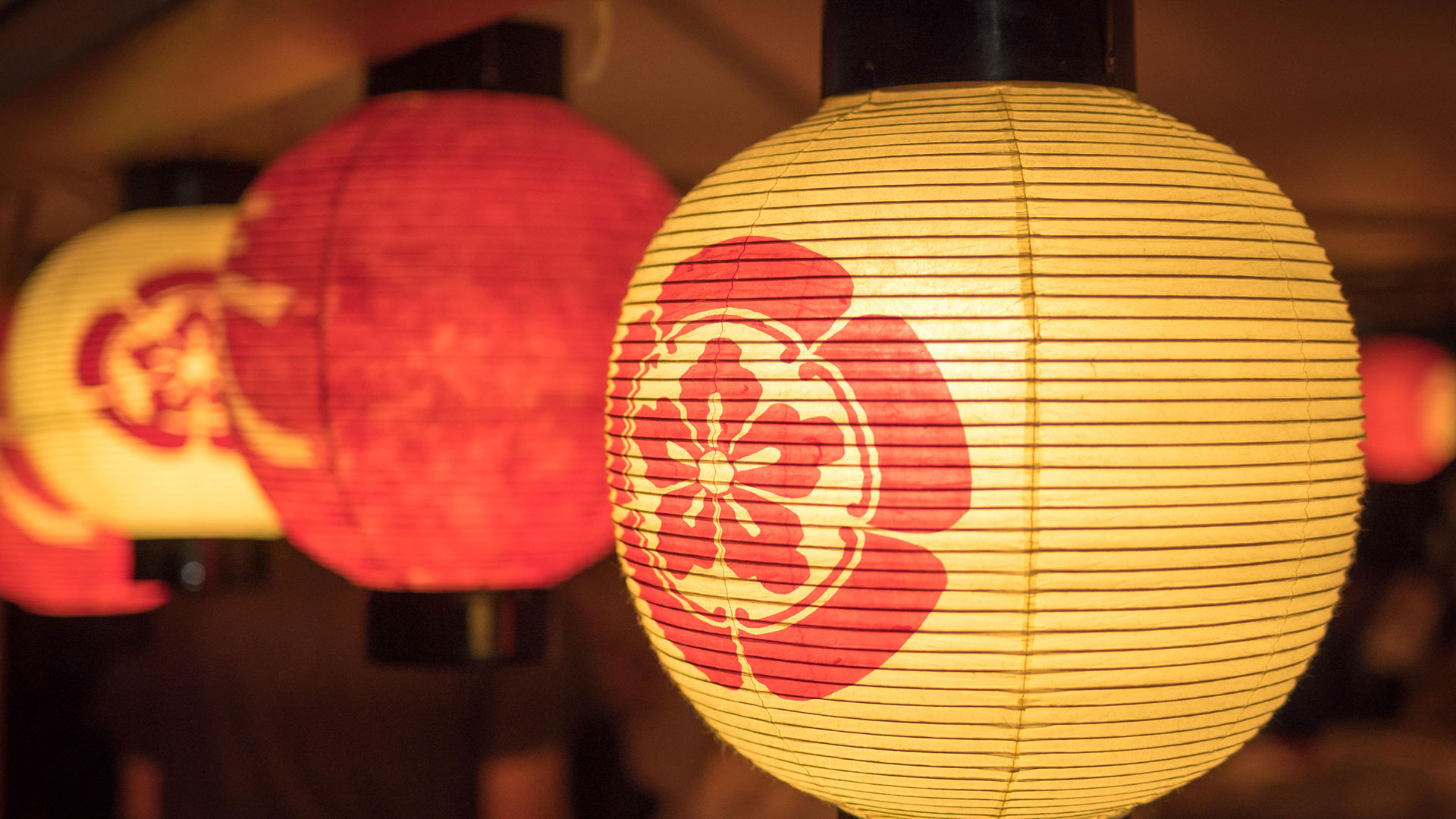 八坂神社の神紋が描かれた提灯, 京都府 京都市 (© Felix Choo/Alamy) Bing Everyday Wallpaper 2026-07-17, KJxRzm [Bing Everyday Wall Paper 2026-07-17] url = http://www.bing.com/th?id=OHR.GionFestival2026_JA-JP0488381919_1920x1080.jpg